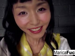 Japansk kjæreste marica fucks henne engelsk venn.